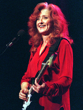 bonnieraitt.jpg (67383 bytes)