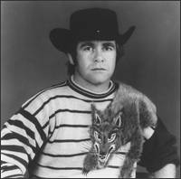 eltonjohn.jpg (6729 bytes)